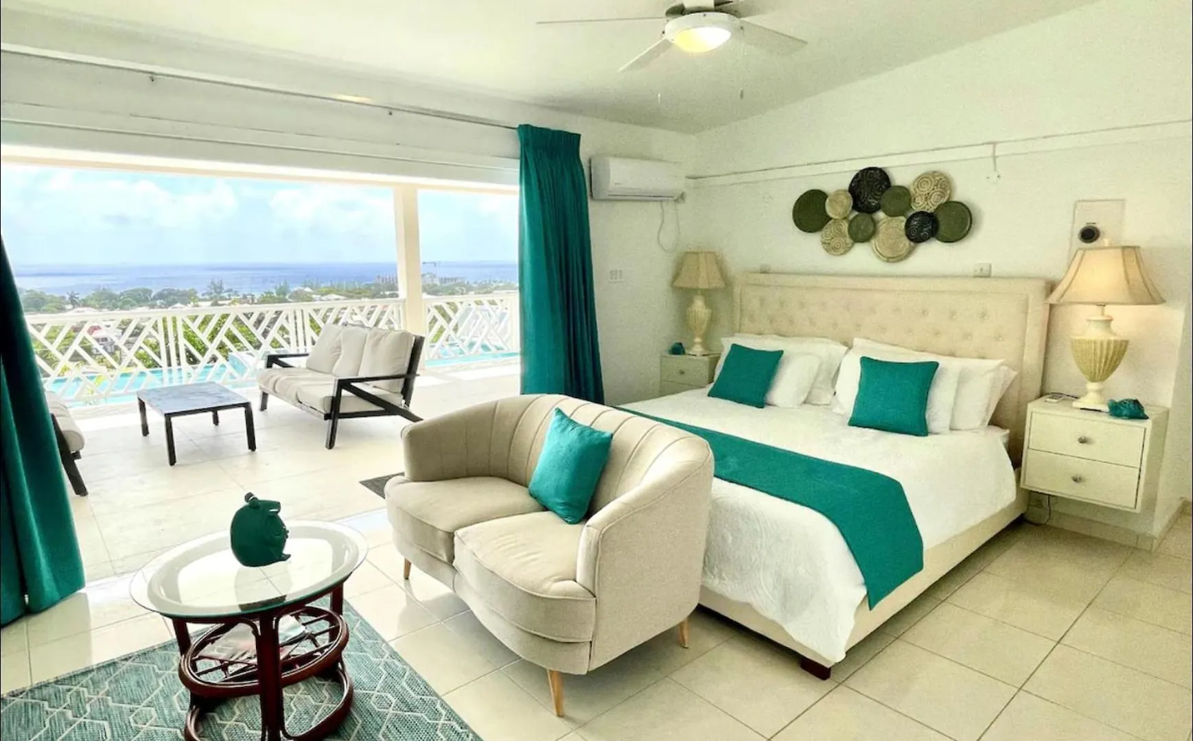 Luxury 4 Bed Modern Villa With Amazing Views