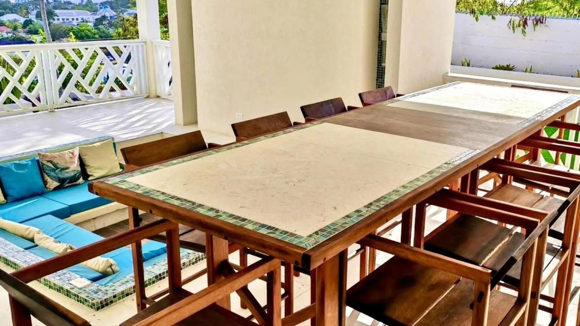 Luxury 4 Bed Modern Villa With Amazing Views